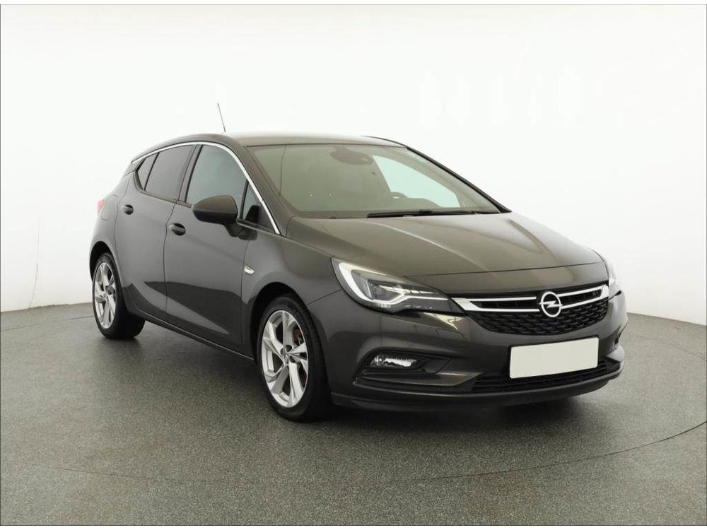 Opel Astra 1.4 T, ČR,2.maj, Serv.kniha