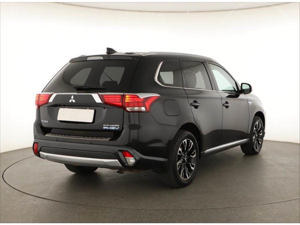 Mitsubishi Outlander 2.0 PHEV, 4X4, Automat