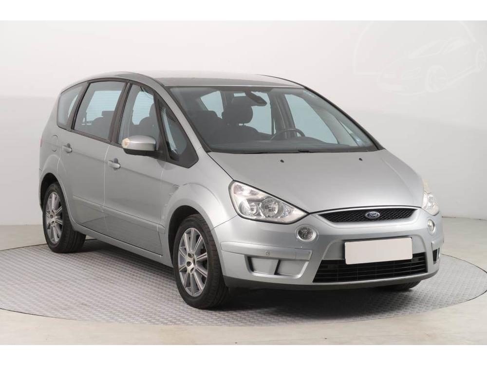 Ford S-Max 2.0 TDCi, 7 míst