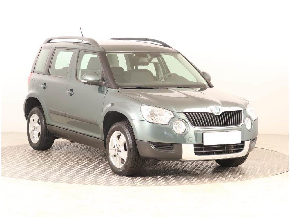 Škoda Yeti 1.2 TSI, ČR,2.maj, Serv.kniha