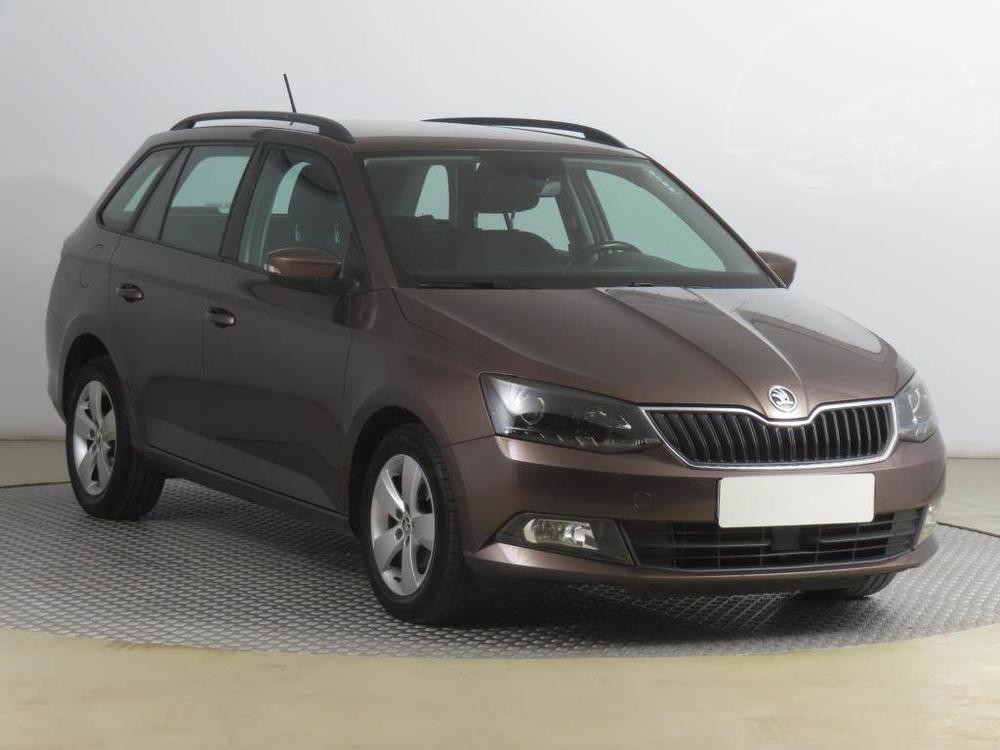 koda Fabia 1.0 TSI, Automatick klima