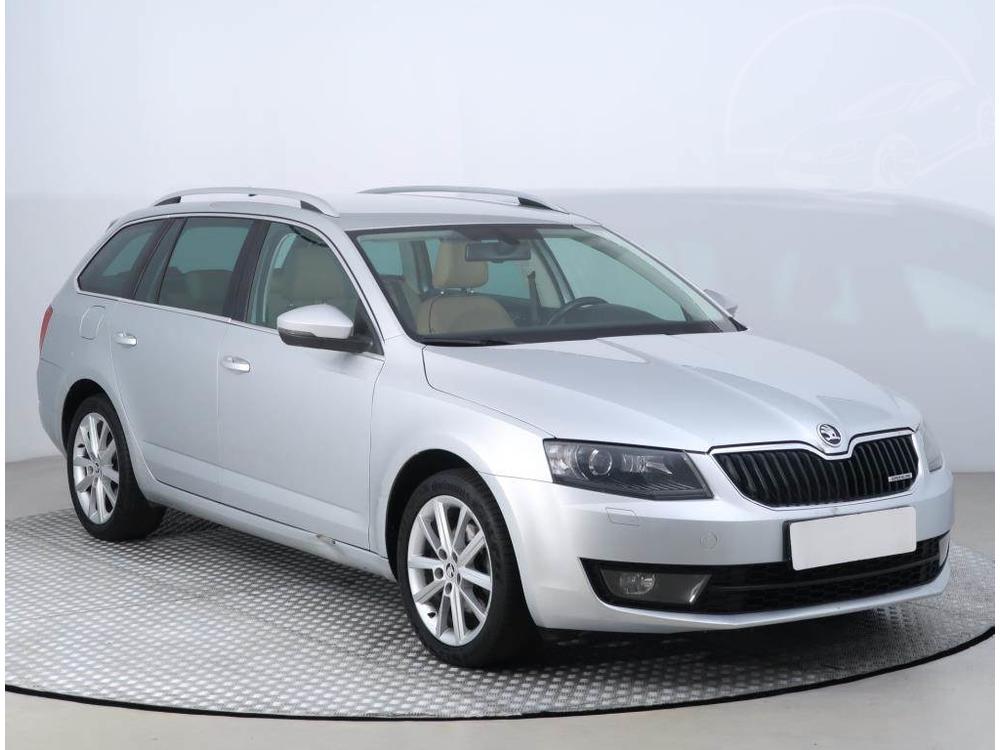 koda Octavia 1.6 TDI, Navi, Koen sedaky