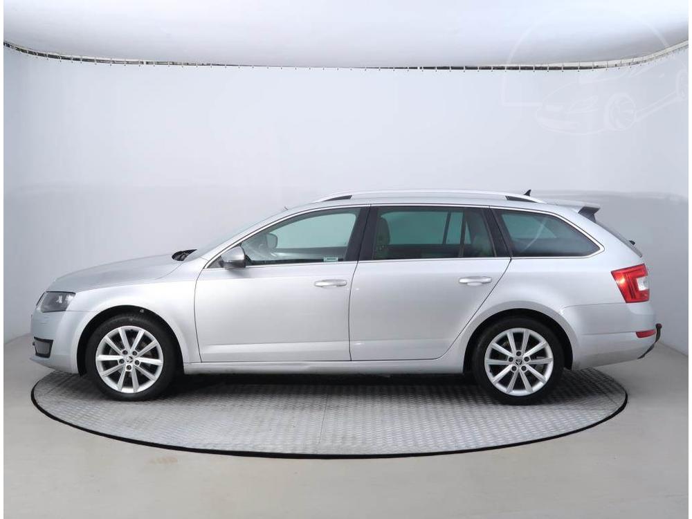 koda Octavia 1.6 TDI, Navi, Koen sedaky