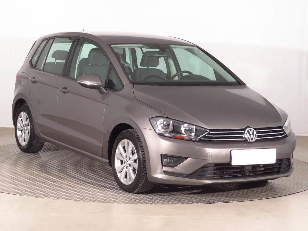 Volkswagen Golf 1.6 TDI, Serv.kniha, Navi