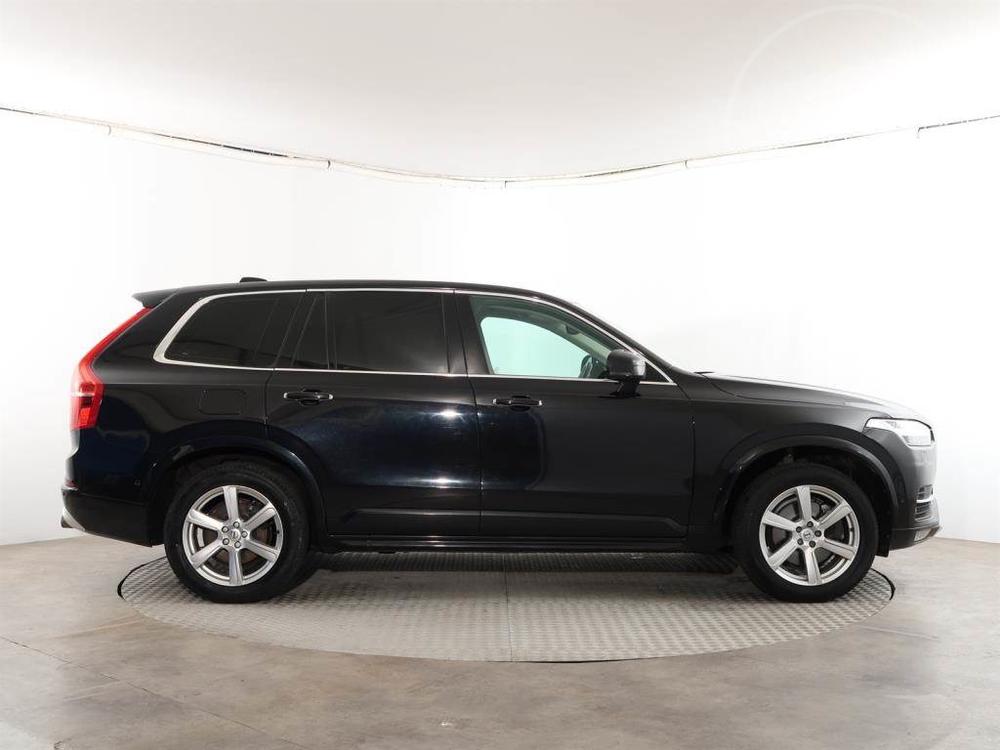 Volvo XC90 D5 AWD, NOV CENA, 4X4