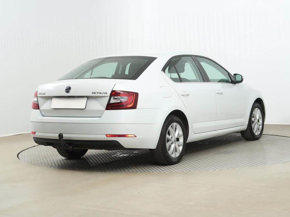 koda Octavia 1.4 TSI, Automatick klima