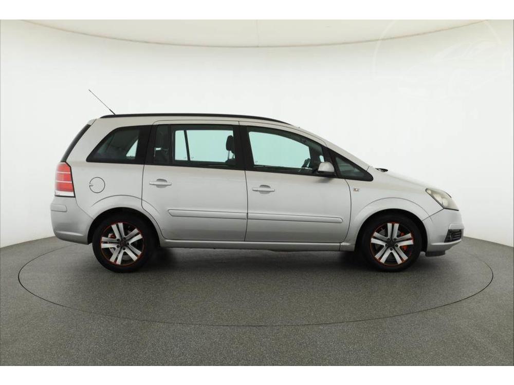 Opel Zafira 1.9 CDTI, NOV CENA, 7mst