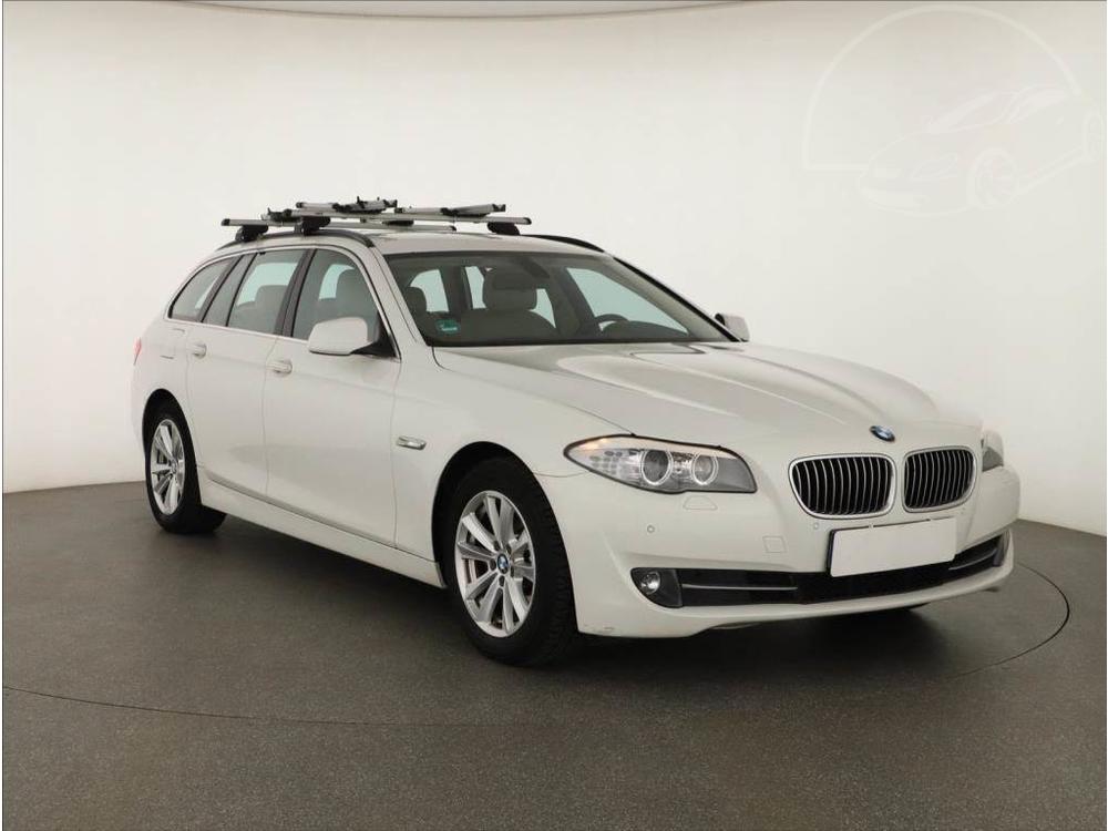 BMW 520 520d, Ke, Automatick klima