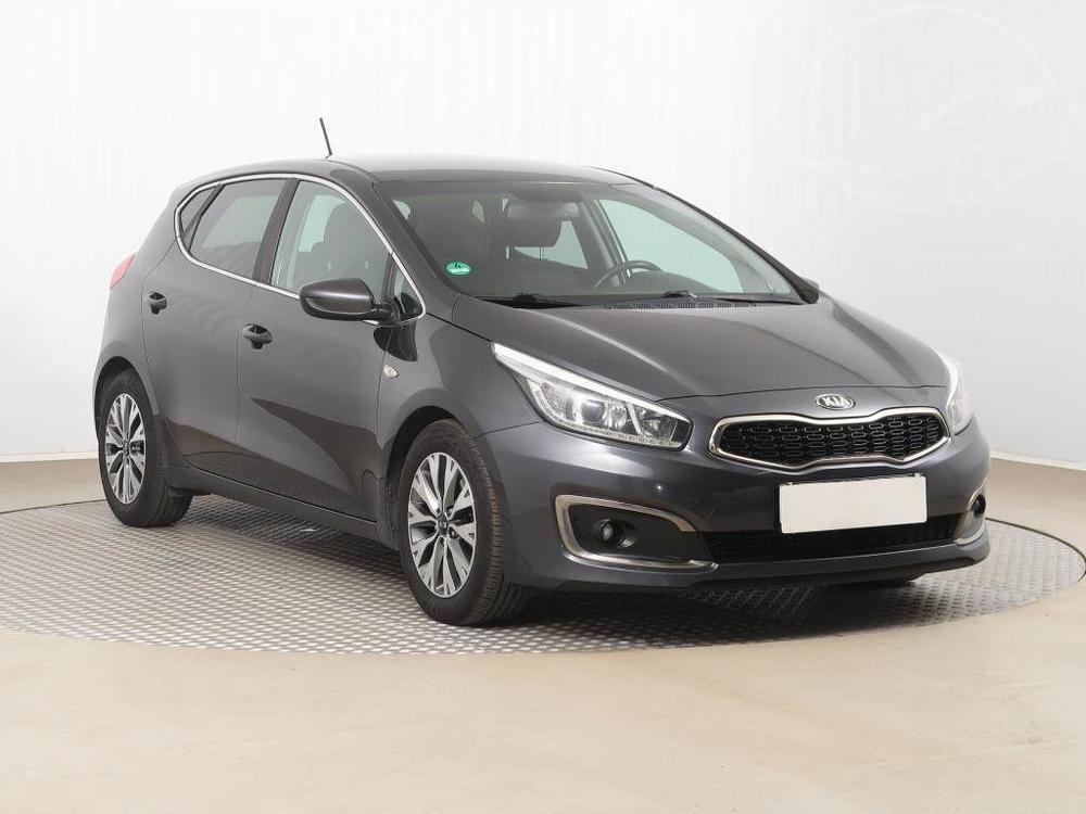 Prodm Kia Ceed 1.6 CRDi, Navi, Koen sedaky