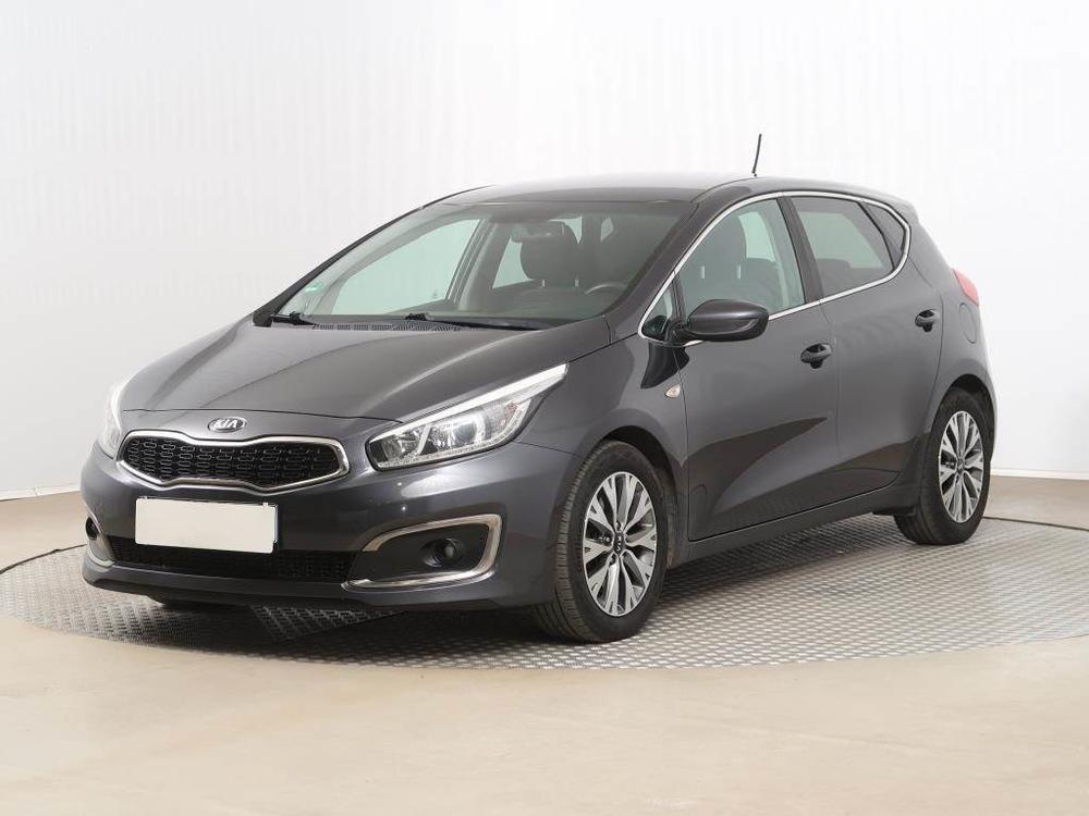 Kia Ceed 1.6 CRDi, Navi, Koen sedaky