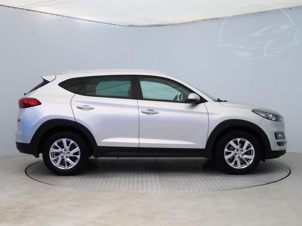 Hyundai Tucson 1.6 T-GDI, Trikolor, R,1.maj