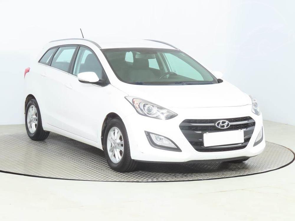 Hyundai i30 1.6 MPI, Serv.kniha