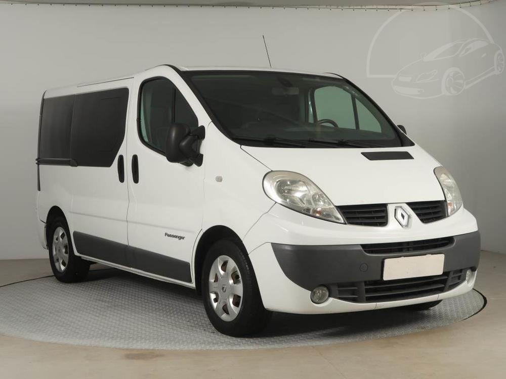 Renault Trafic 2.0 dCi, Bus, 8Míst, Klima, ČR