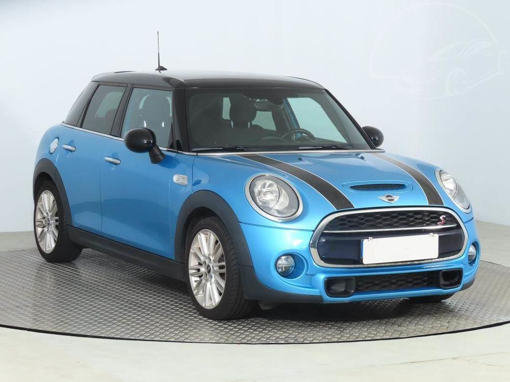 Prodm Mini 5-door Cooper SD, Serv.kniha, Ke