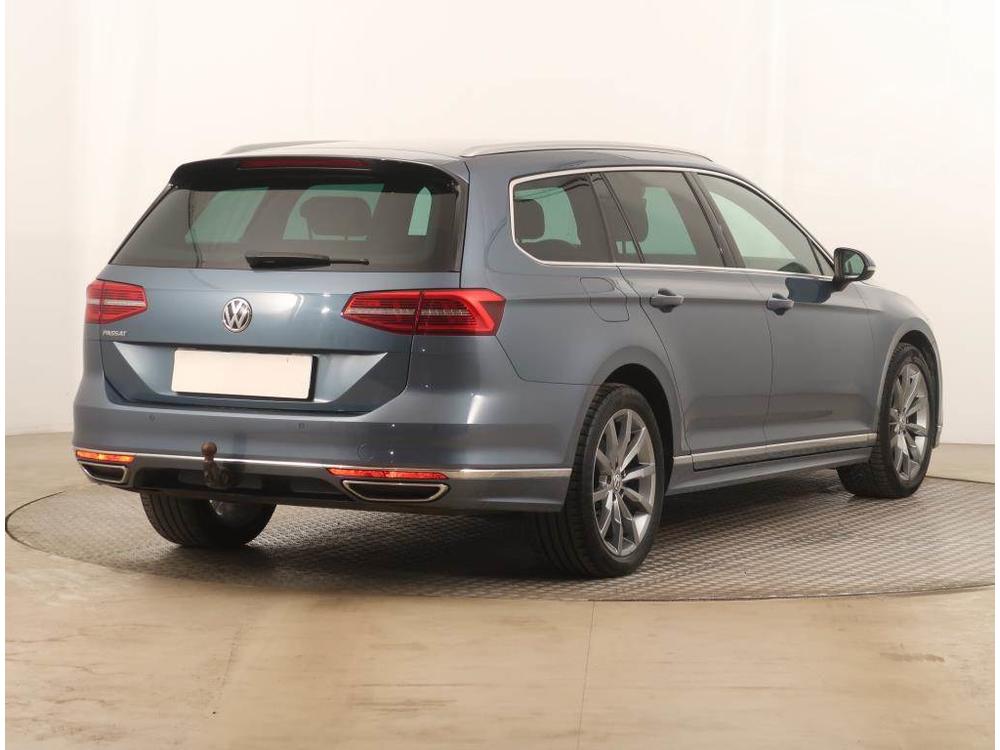 Volkswagen Passat 2.0 TDI, R-Line, Automat, R