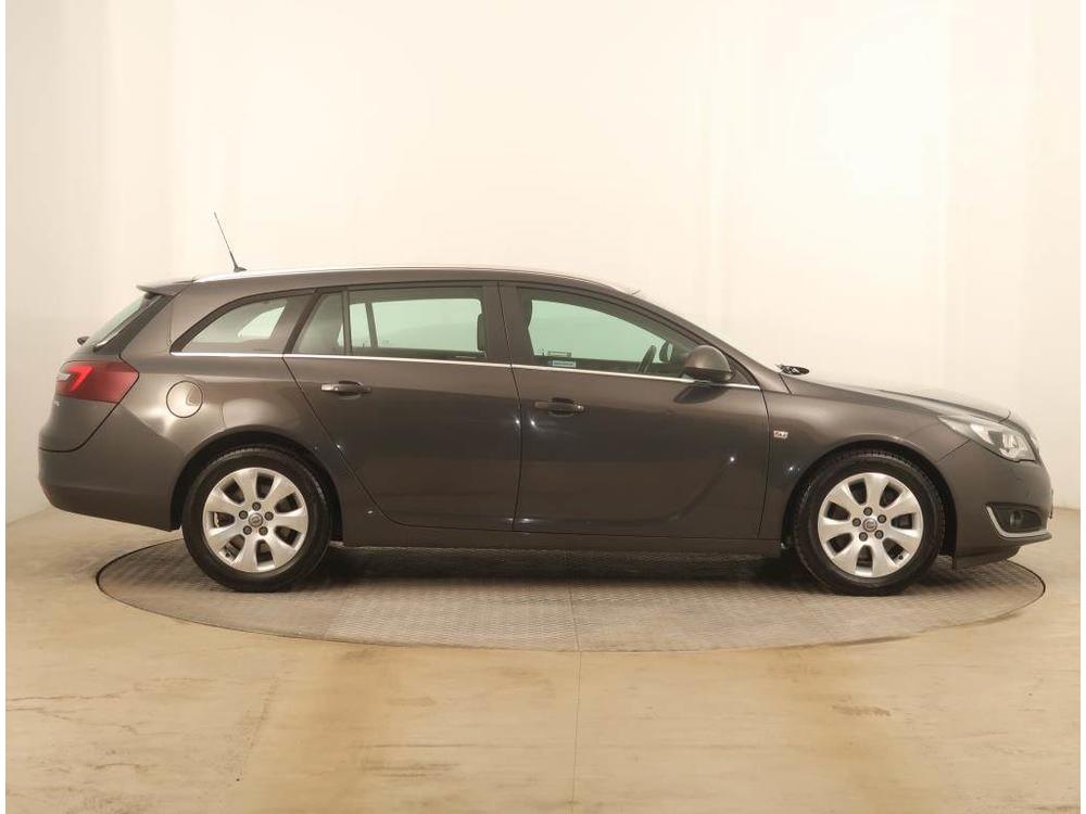 Opel Insignia 2.0 CDTI, Xenony