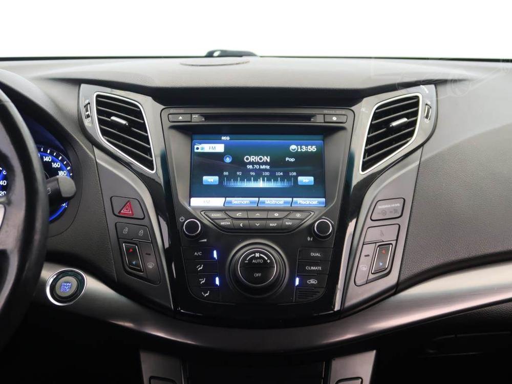 Hyundai i40 2.0 GDI, Navi, Xenony