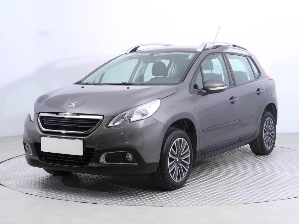 Prodm Peugeot 2008 1.2 PureTech, NOV CENA, R