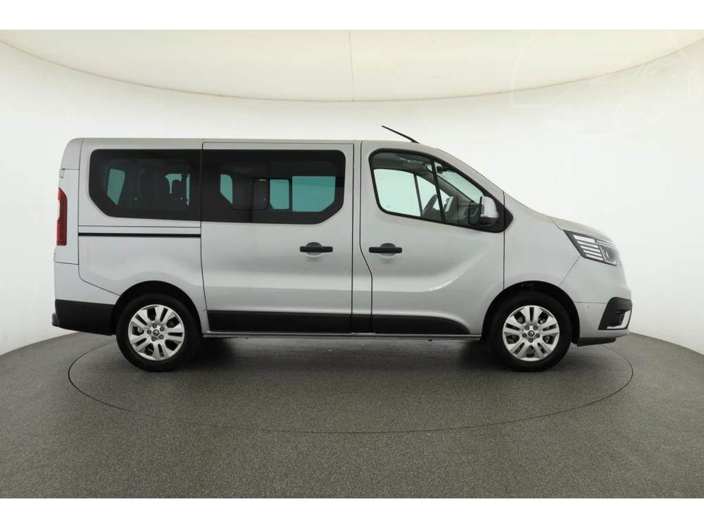 Renault Trafic 2.0 Blue dCi, Bus, 8Míst