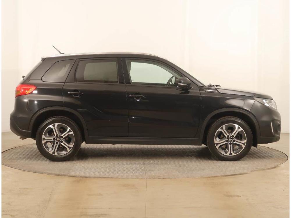 Suzuki Vitara 1.6 VVT, NOV CENA, 4X4, R