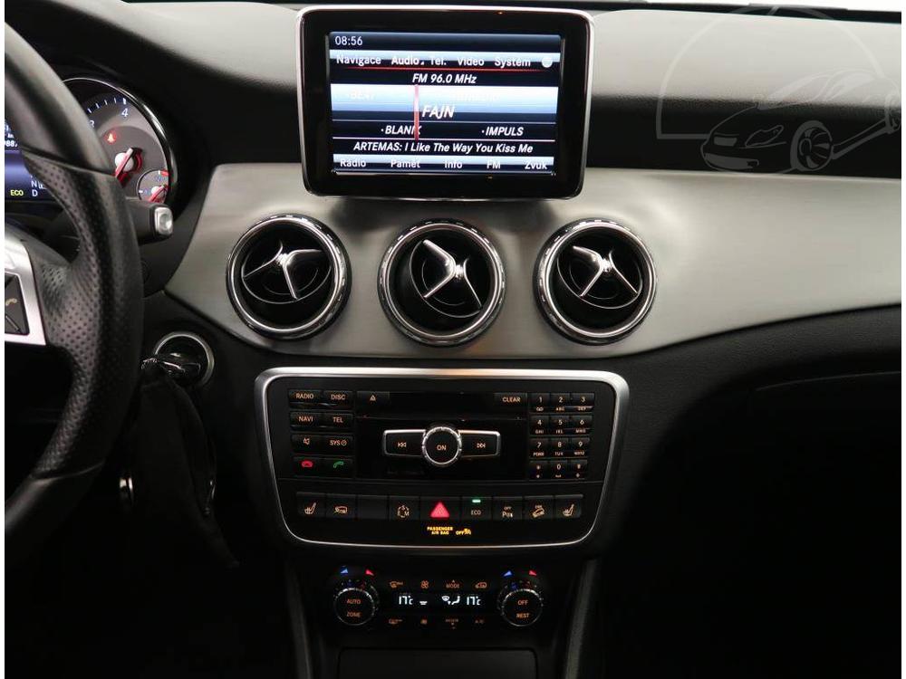 Mercedes-Benz GLA  220 CDI 4MATIC, AMG Line