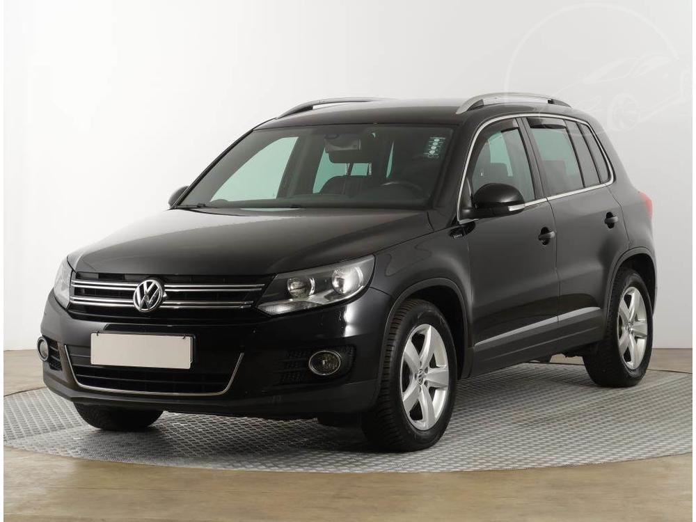 Volkswagen Tiguan 2.0 TDI, Sport&Style, Navi