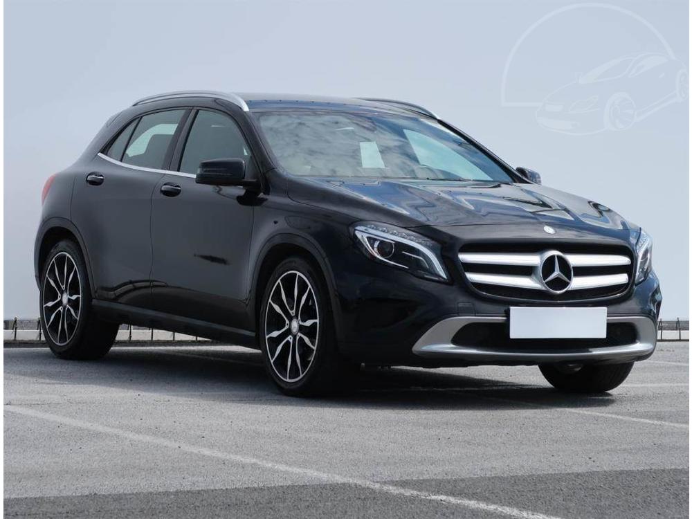 Prodm Mercedes-Benz GLA  250 4MATIC, 4X4, Automat