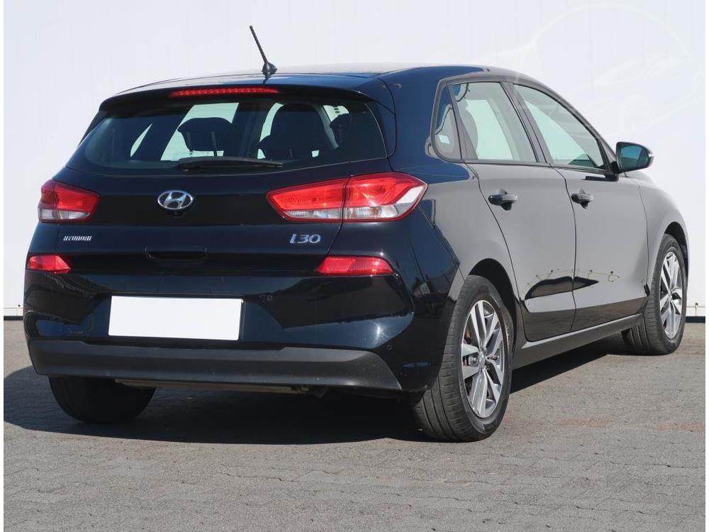 Prodm Hyundai i30 1.4 CVVT, Serv.kniha, Navi