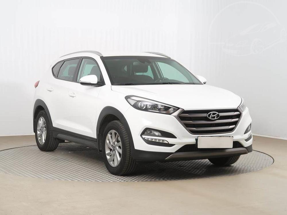 Hyundai Tucson 1.7 CRDi, Trikolor, R,1.maj