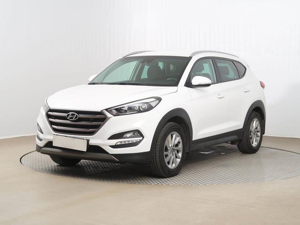 Hyundai Tucson 1.7 CRDi, Trikolor, R,1.maj