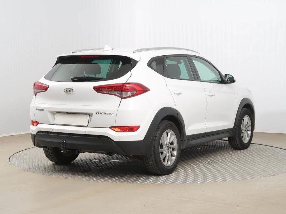 Hyundai Tucson 1.7 CRDi, Trikolor, R,1.maj