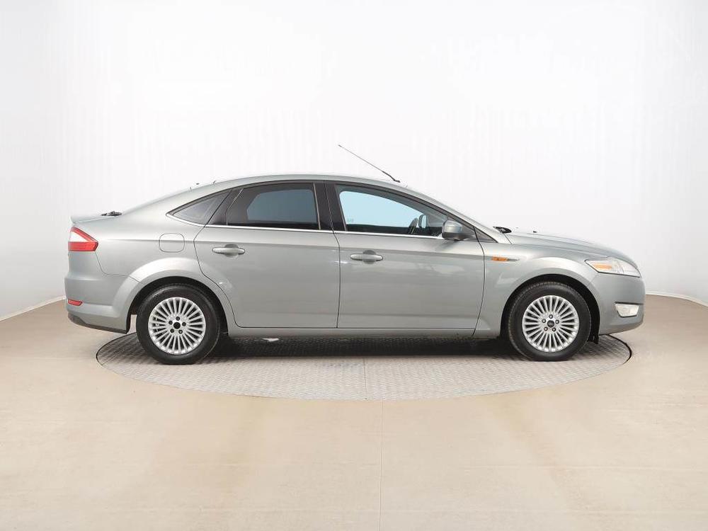 Ford Mondeo 2.0 TDCi, Automatick klima