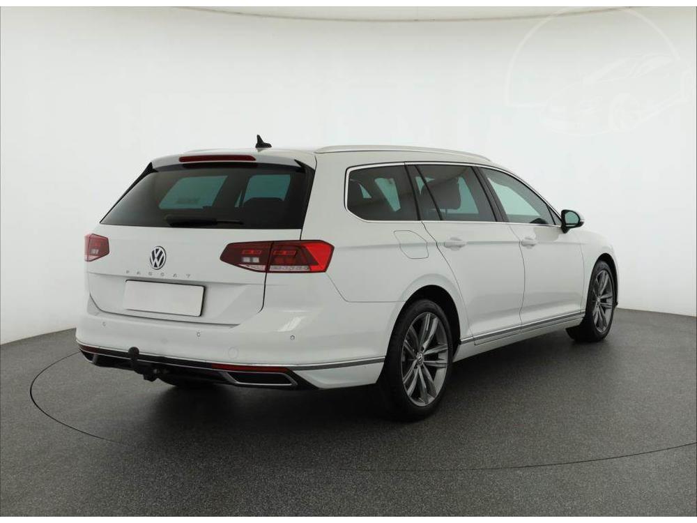 Volkswagen Passat 2.0 TDI, Automat, R,2.maj