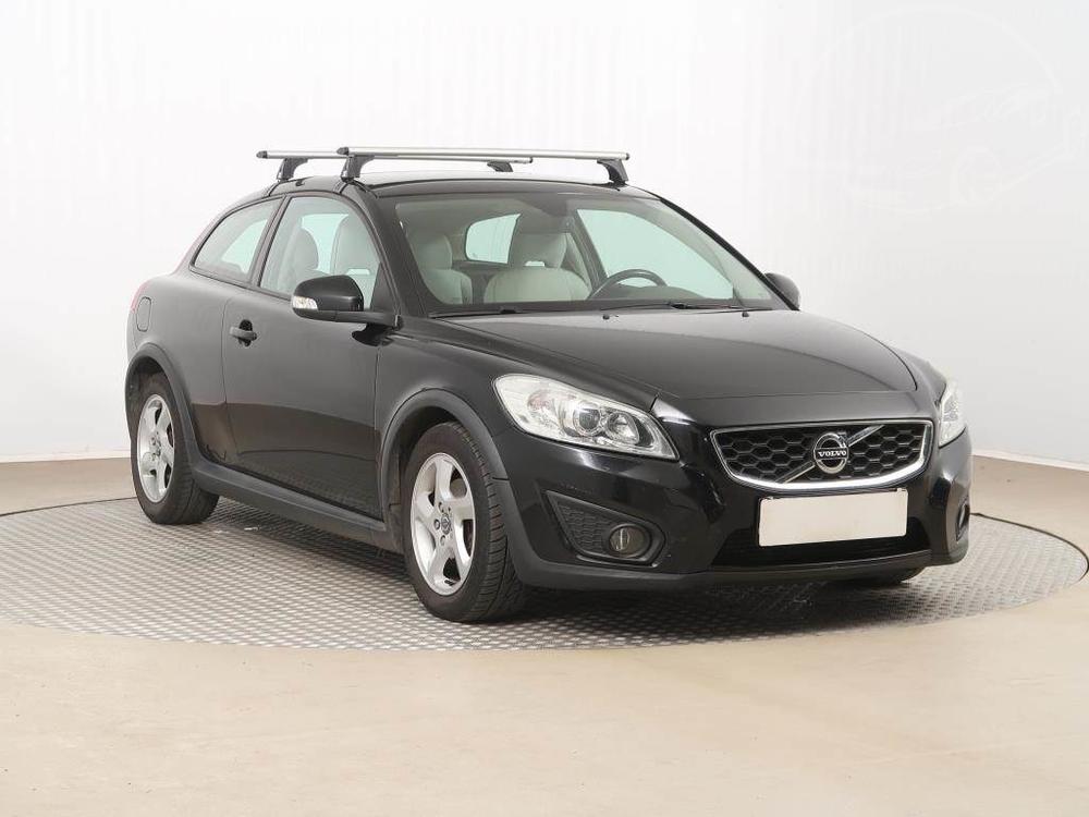 Volvo C30 D2, po STK, Tažné, servisované