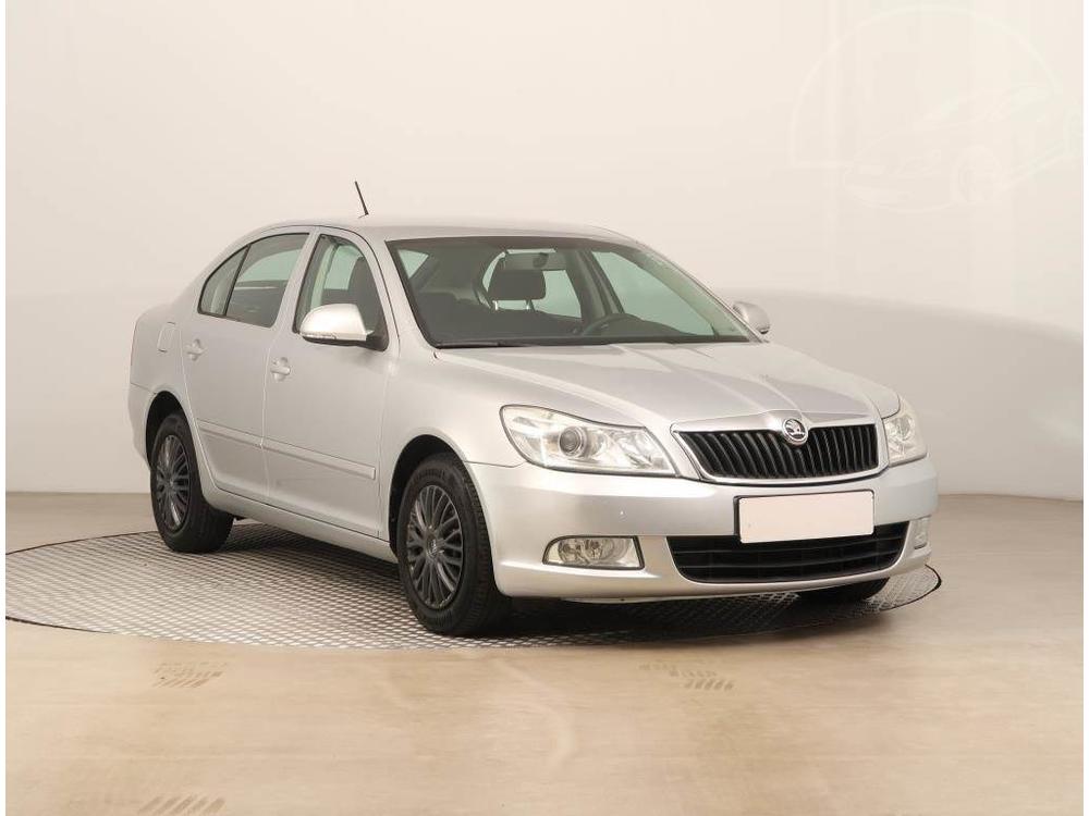 Škoda Octavia 1.6 TDI, ČR,1.maj, Klima