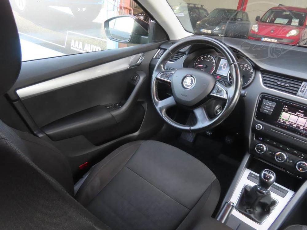 koda Octavia 1.6 TDI, Automatick klima