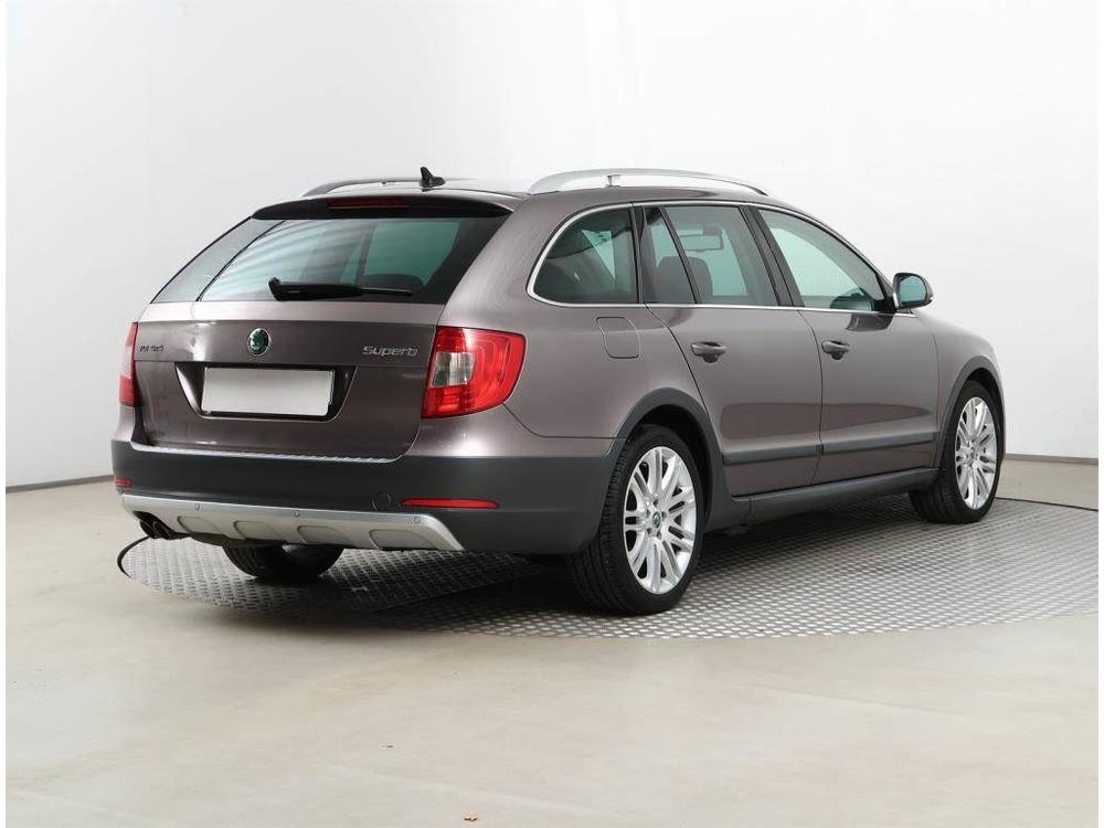 koda Superb 2.0 TDI, Scoutline, 4X4