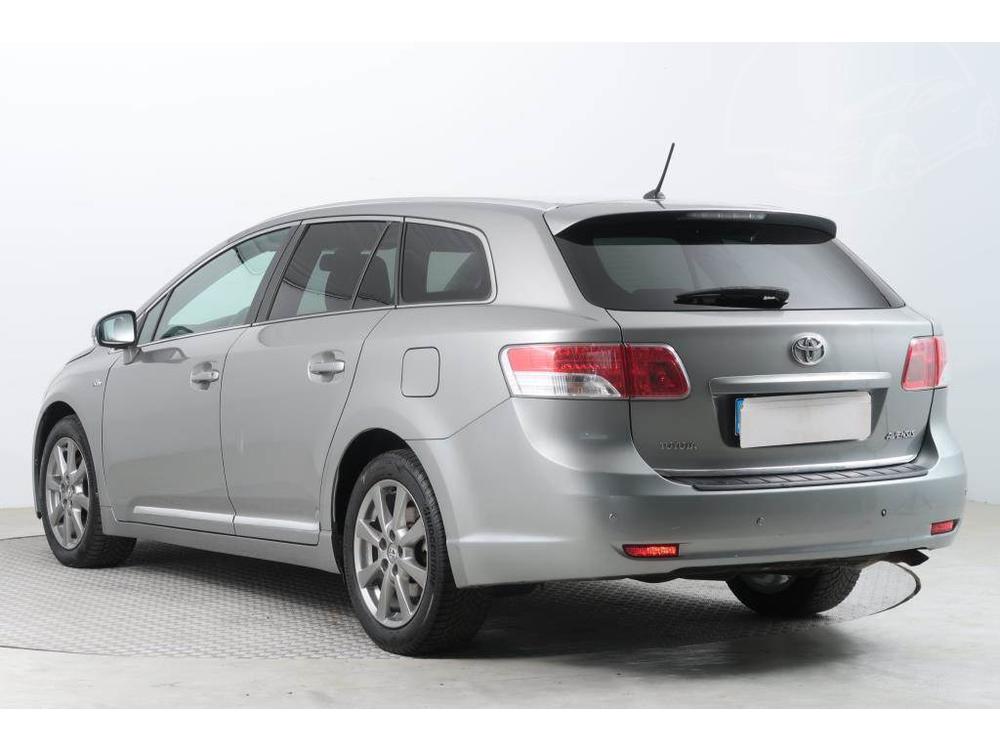 Toyota Avensis 2.2 D-4D, Navi, Xenony