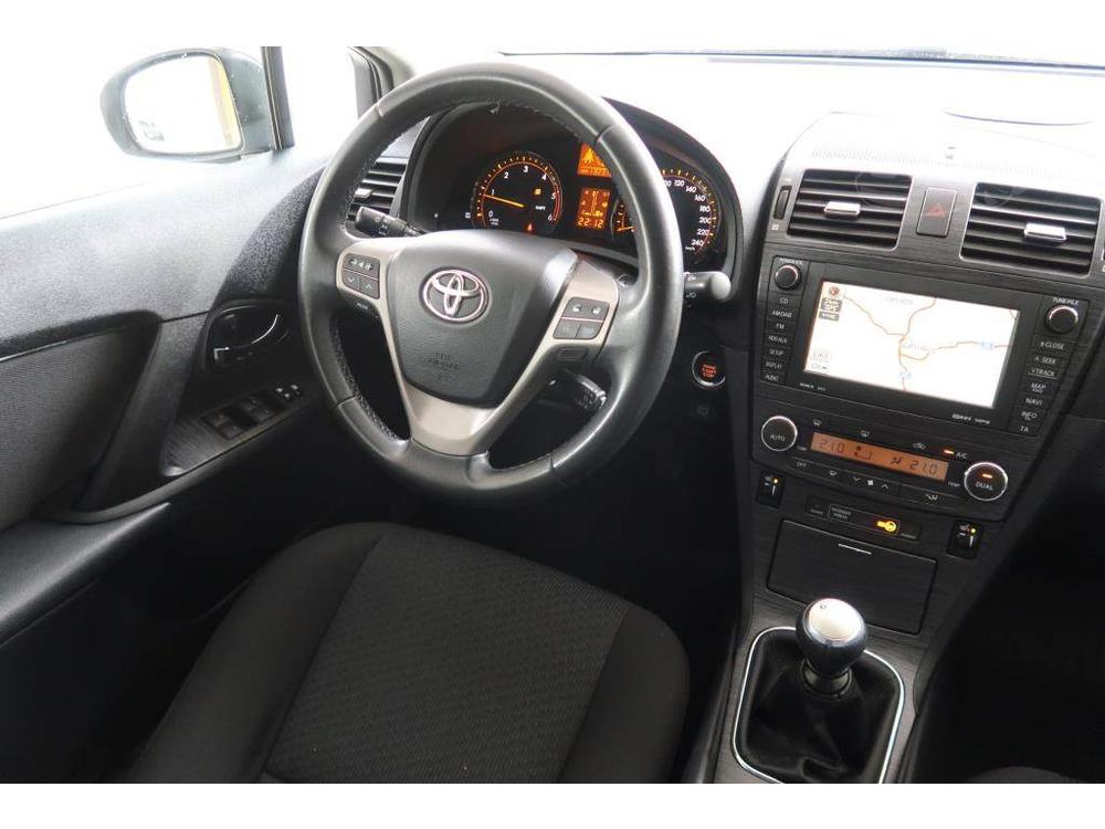 Toyota Avensis 2.2 D-4D, Navi, Xenony