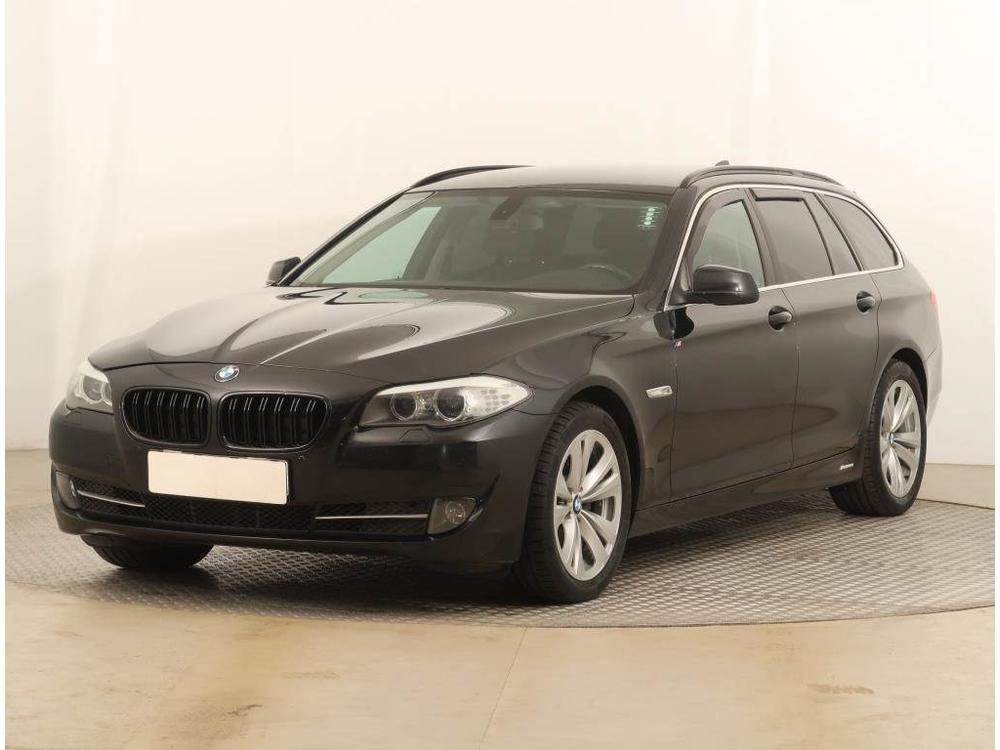 BMW 520 520d, Automatick klima