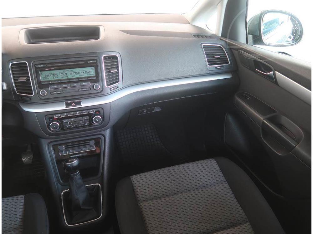 Volkswagen Sharan 2.0 TDI, Automatick klima