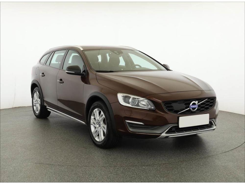 Prodm Volvo V60 Cross Country D4 2.4 AWD, 4X4, Automat