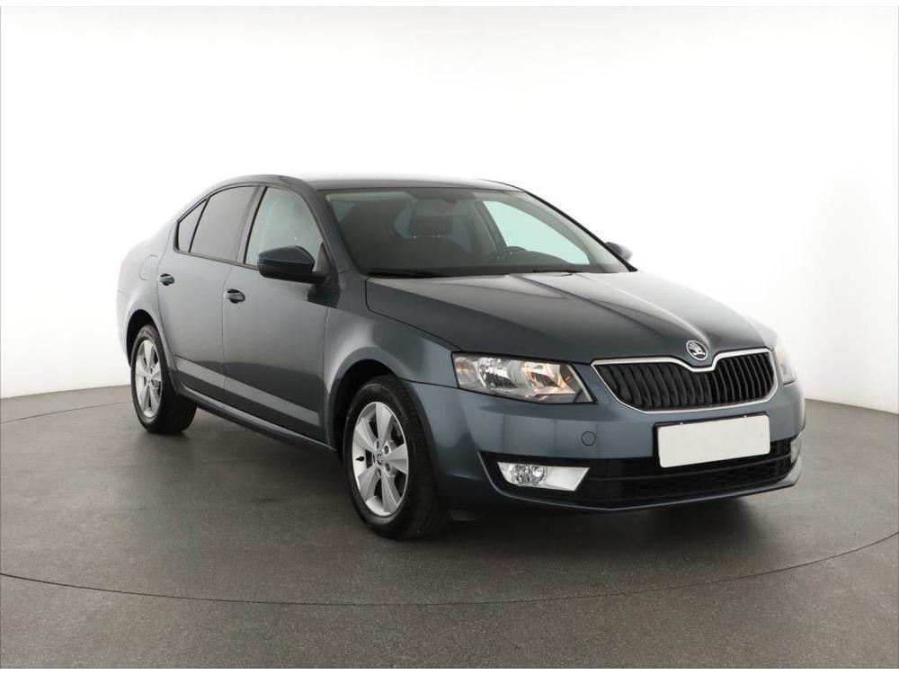 koda Octavia 1.6 TDI, R,2.maj, Serv.kniha