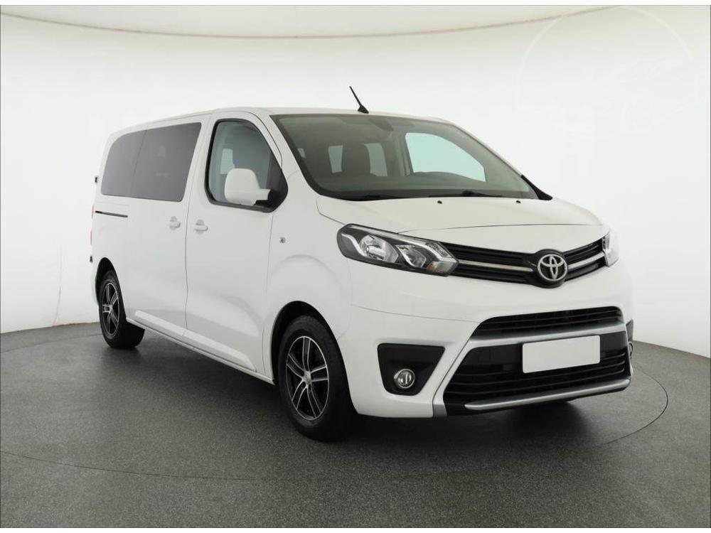 Prodm Toyota ProAce 1.5 D-4D, Klima, R, Tempomat