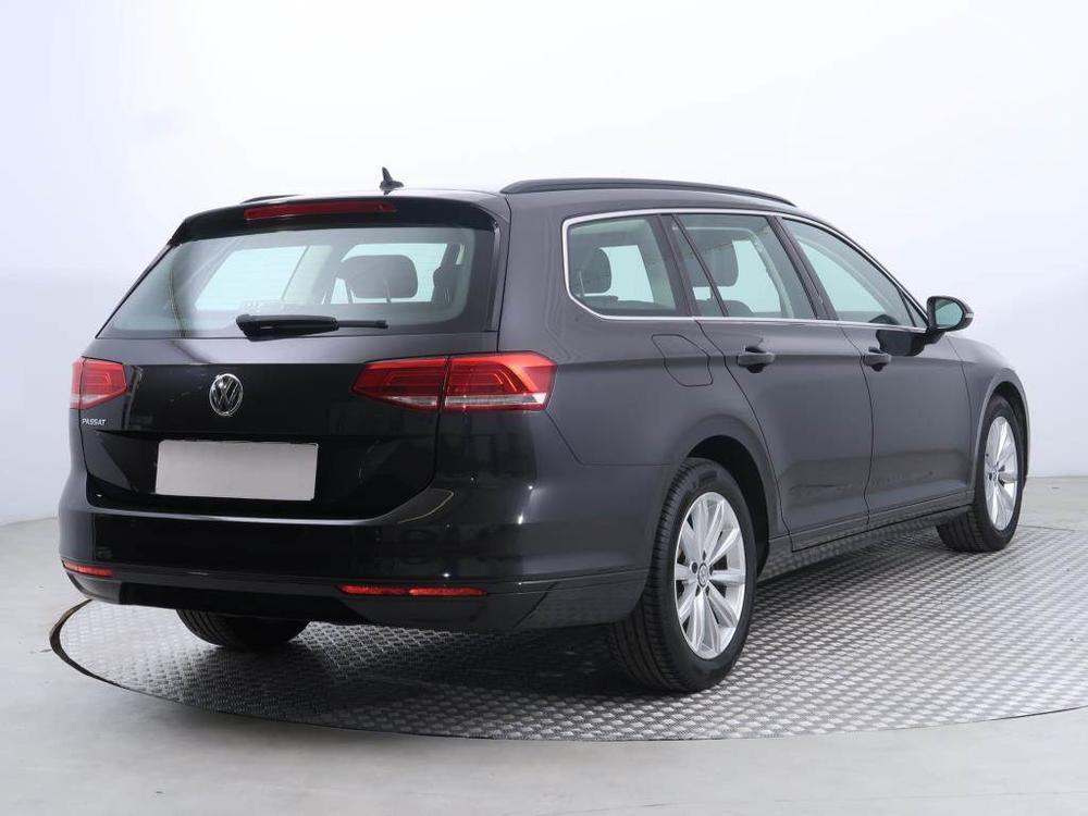 Volkswagen Passat 2.0 TDI, Business, NOV CENA