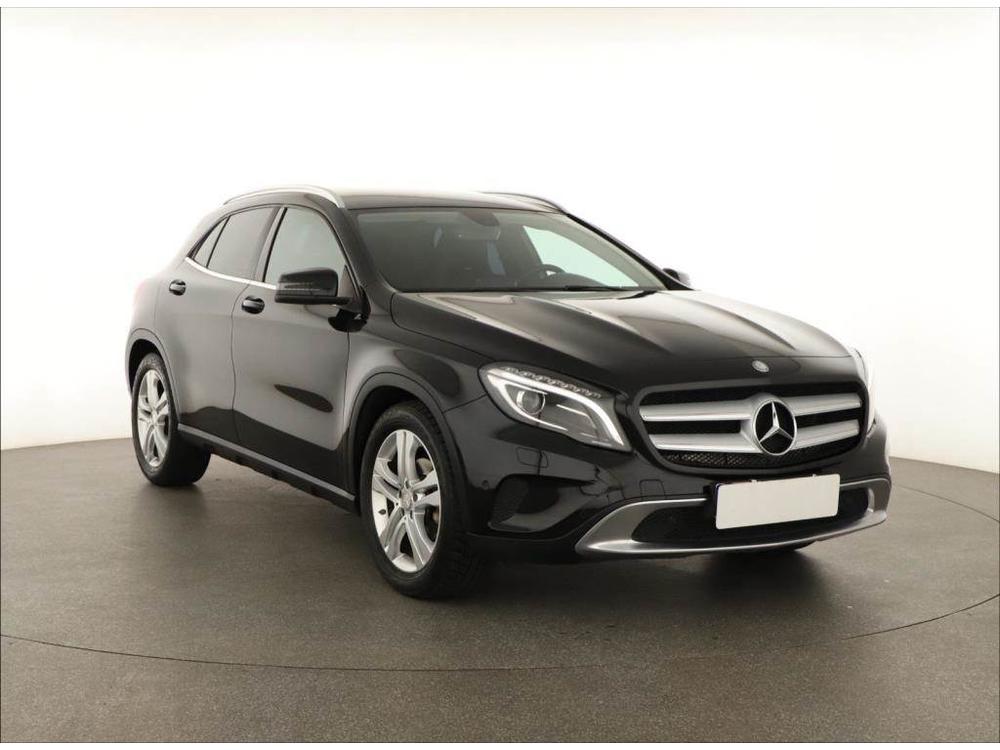 Mercedes-Benz GLA 220 CDI 4MATIC, 4X4, Automat