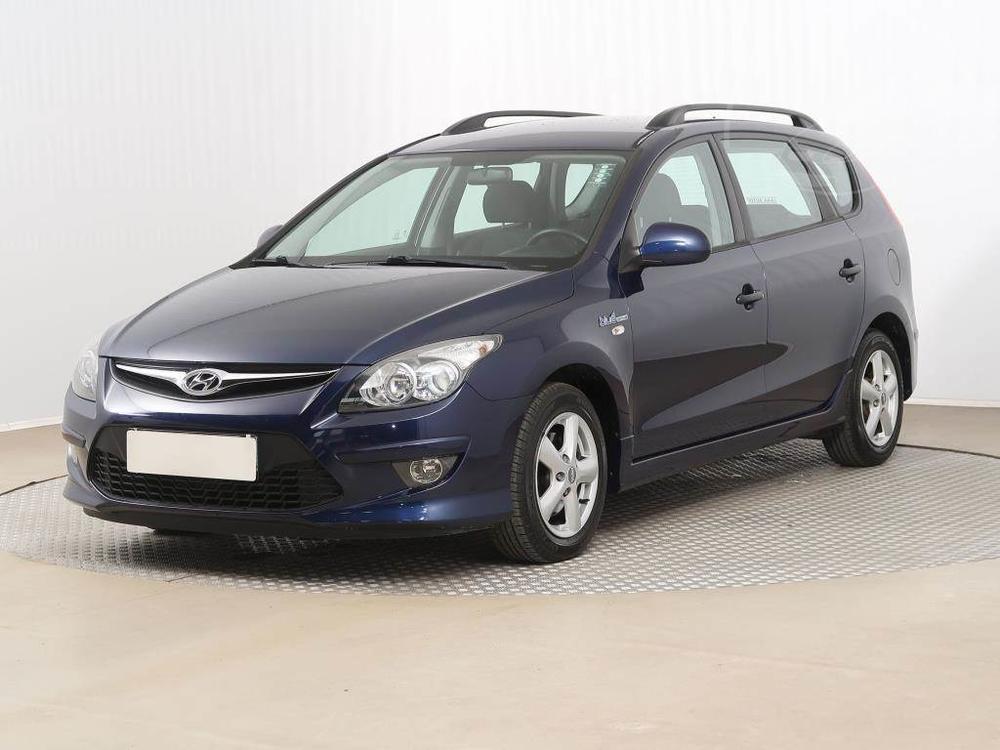 Hyundai i30 1.4 CVVT, Automatick klima