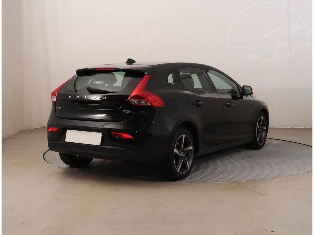 Volvo V40 2.0 T2, Serv.kniha