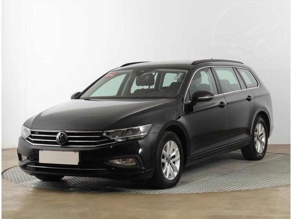 Volkswagen Passat 2.0 TDI, Serv.kniha, Navi