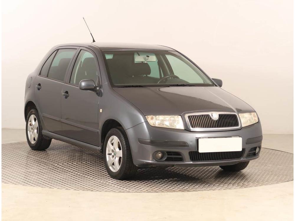 Škoda Fabia 1.2 12V, po STK, oblíbený vůz